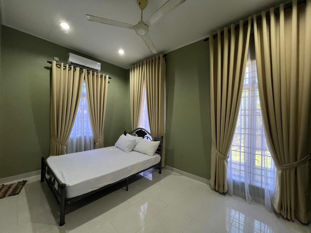 Relaxs Homestay โกตาบารู ภายนอก รูปภาพ
